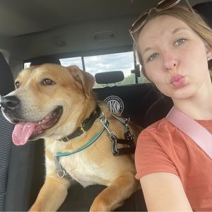 Meet your Posher, Elizabeth